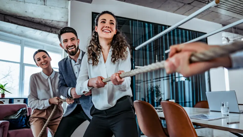 Adapting to New Work Environments: Tips for International Interns