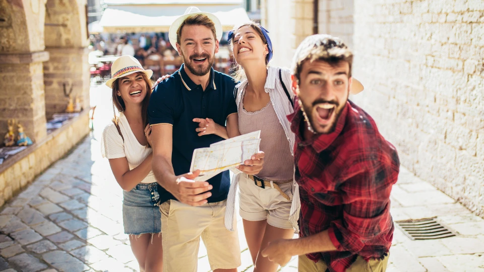 fun vacation with friends during bleisure trip